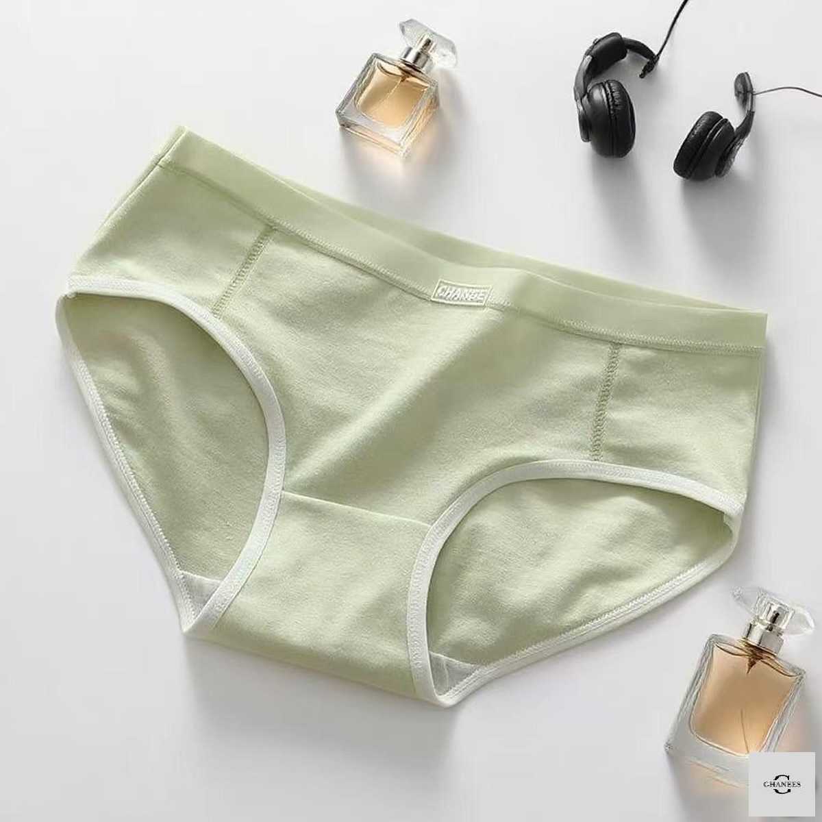 ladies imported high quality summer friendly pack of 5 cotton panties ladies imported high quality summer friendly pack of 5 cotton panties